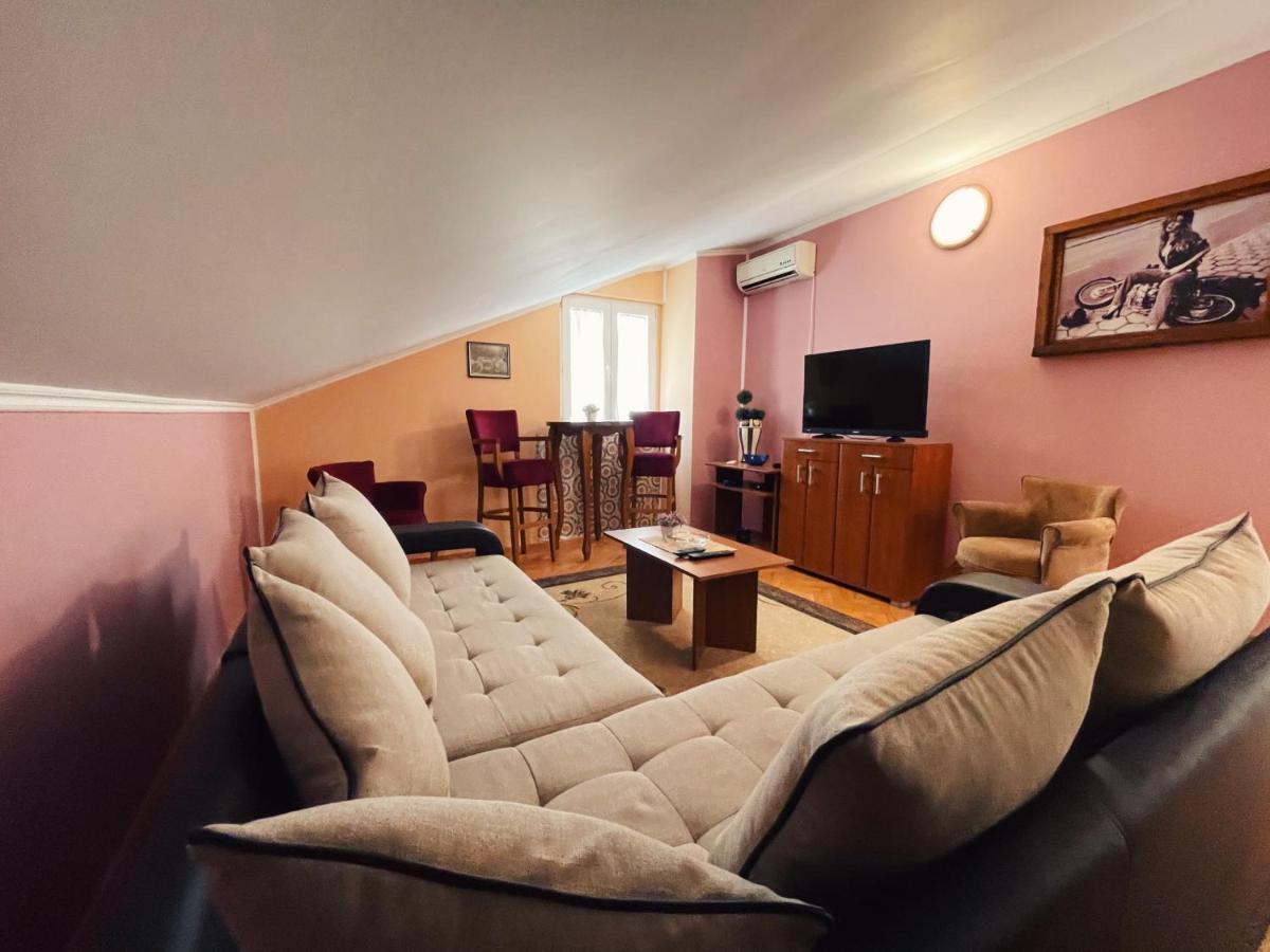 Готель Vila Duricic 300M Od Mora Дженовічі Екстер'єр фото
