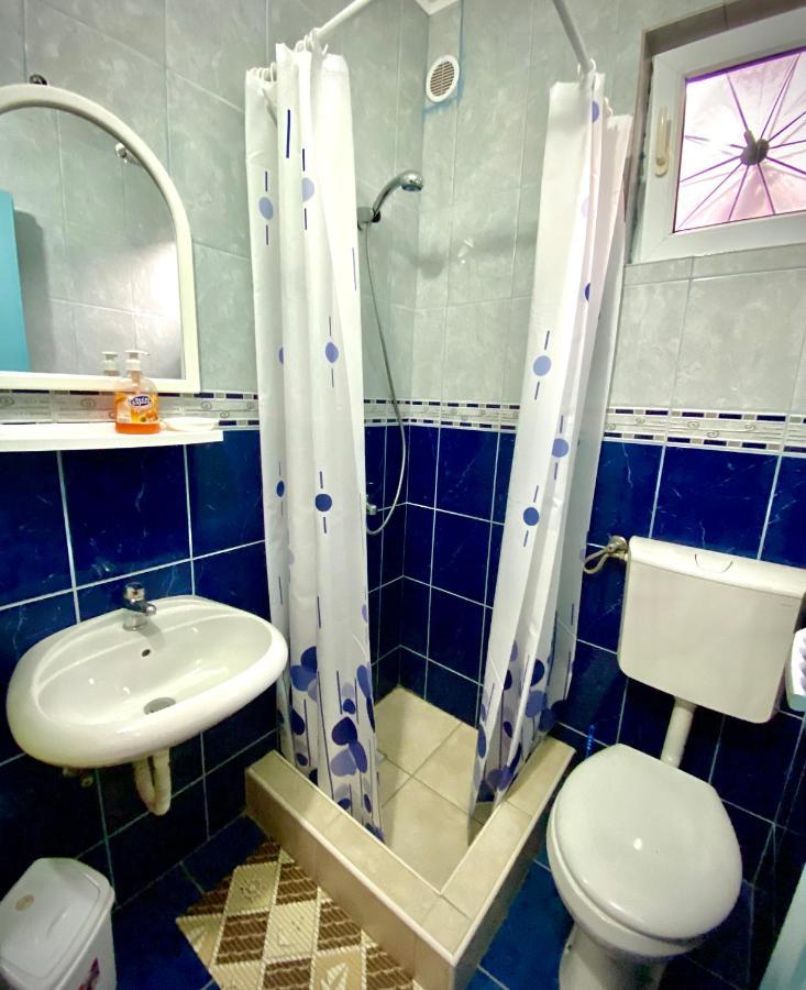 Готель Vila Duricic 300M Od Mora Дженовічі Екстер'єр фото