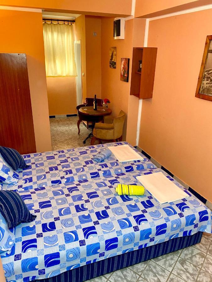 Готель Vila Duricic 300M Od Mora Дженовічі Екстер'єр фото